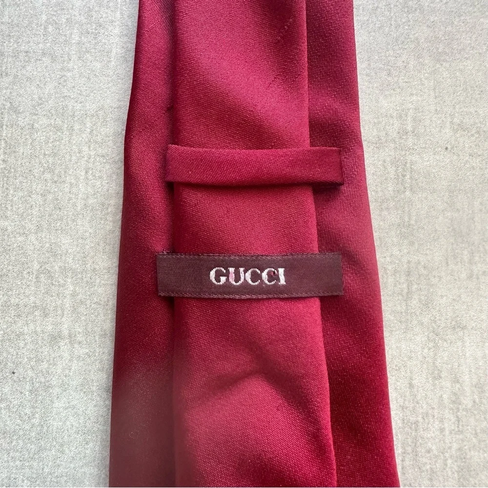 Gucci Vintage Raw Silk Tie (Imperfect)